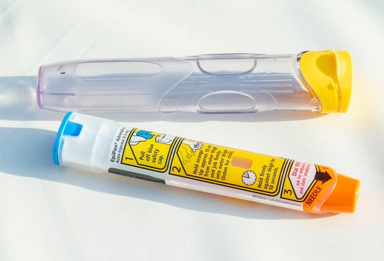 How Does an EpiPen Work & How to Administer it in an Emergency - Featured blog post image for LFA First Response
