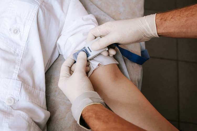 What Is the First Aid for Severe Bleeding? - Featured blog post image for LFA First Response