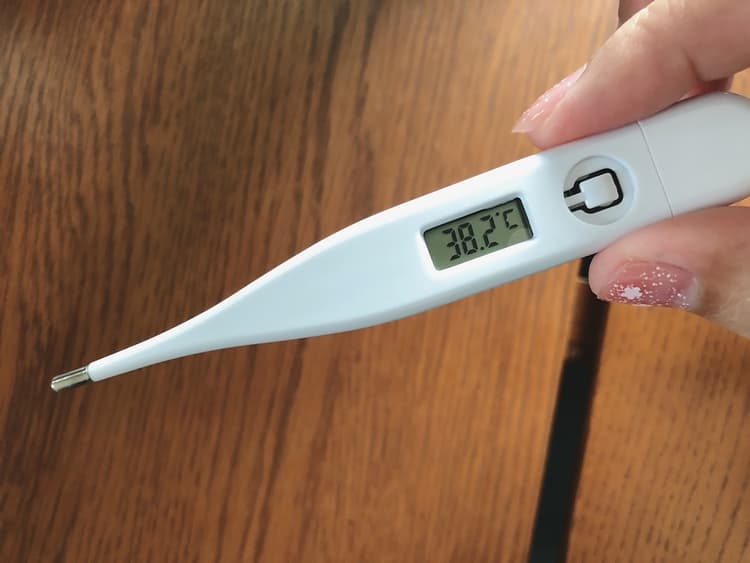 How to Properly Use a Thermometer to Read Body Temperature - Featured blog post image for LFA First Response