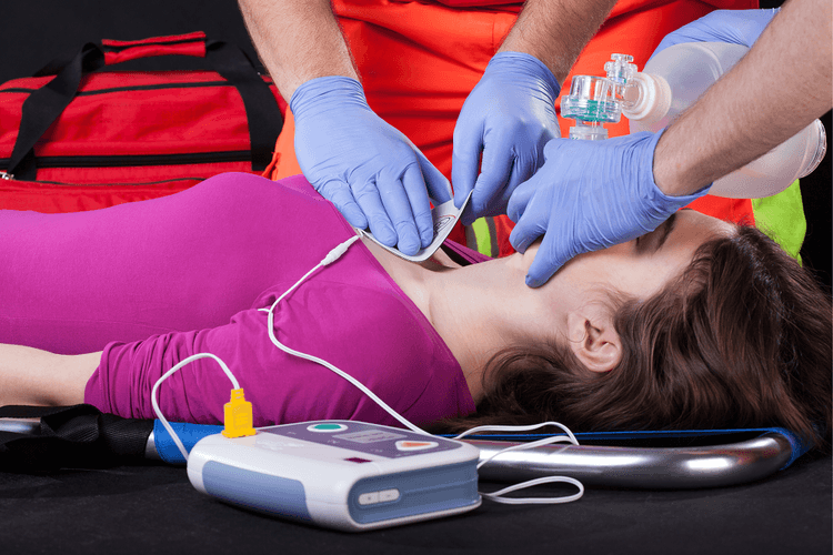 How to Use a Defibrillator In An Emergency - Featured blog post image for LFA First Response